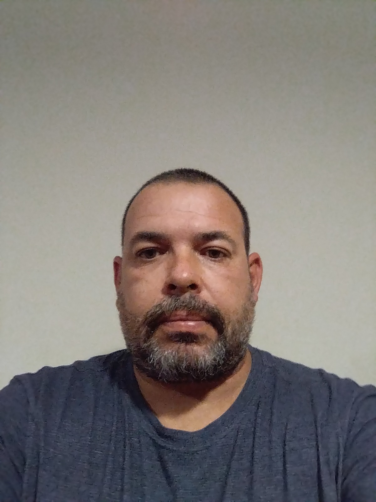 Chrisley - Etxebarria - Bizkaia | Gay